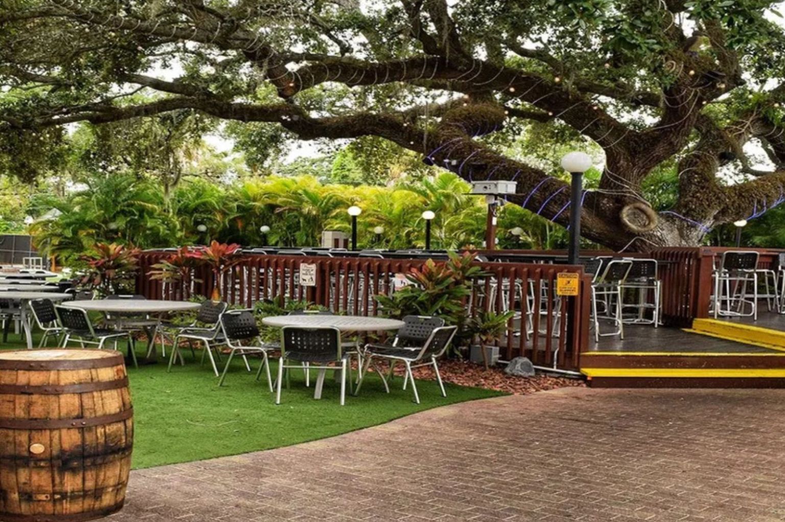 Motorworks Brewing Bradenton Beer Garden
